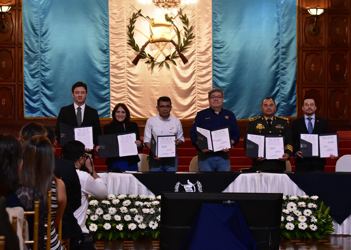 Instituciones de Gobierno firman convenio por seguridad Aerocivil
