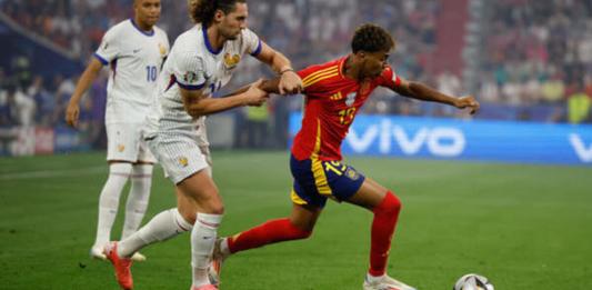España y Francia chocan por un boleto a la final de la UEFA Nations League. Foto La Hora: EFE.
