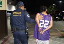 Un menor y un hombre, presuntos pandilleros del Barrio 18, son capturados tras ser sindicados de ser los atacantes de un supuesto pandillero del Barrio 18 en zona 6 de Mixco
