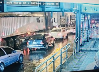 Lluvias en la ciudad capital afectarán tráfico tras acumulación de vehículos por retiro de vehículos de transporte pesado.