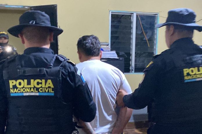 PNC captura a un hondureño que robó un arma en el municipio de Salamá, Baja Verapaz
