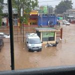 Inundación registrada en Ciudad Quetzal. Foto La Hora: Redes Sociales