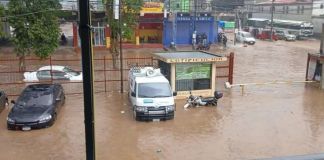 Debido a las fuertes lluvias reportan daños causados por inundaciones Inundación registrada en Ciudad Quetzal. Foto La Hora: Redes Sociales