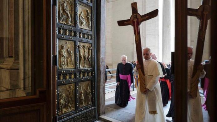 Jubileo - Cruz - Vatican