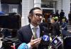 El procurador General de la Nación, Julio Saavedra, dio declaraciones a la prensa tras un acto por el día del Ejército. Foto: La Hora / Daniel Ramírez.