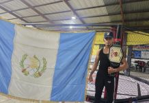 Lester García, campeón centroamericano MMA luego de su victoria en el torneo FGT LEE. Foto La Hora: CIV