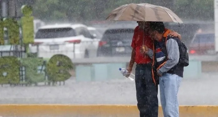 El Insivumeh ha informado que las lluvias persistirán en horas de la tarde. Foto La Hora: Archivo