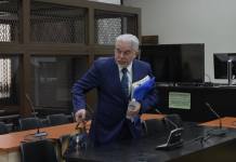 El exdiputado Luis Rabbé quedó libre de cargos según decisión de la juez Claudette Domínguez. Foto La Hora: Fabricio Alonzo