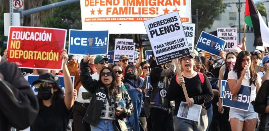 En videos: tercer día de las manifestaciones anti redadas en Los Ángeles, California
