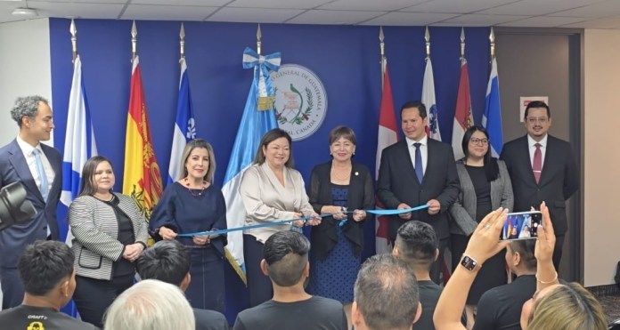 Guatemala inaugura el primer Centro de Impresión de Pasaportes en Canadá