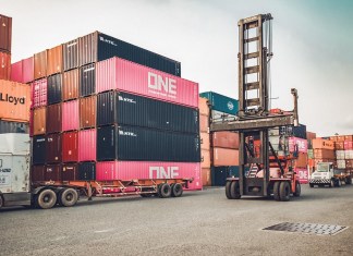 OECD culpa a los aranceles de Trump de posible desaceleración del crecimiento económico mundia
