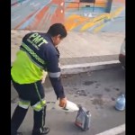 "Obstáculos fuera": PMT retira objetos que obstruyen la vía en zona 4