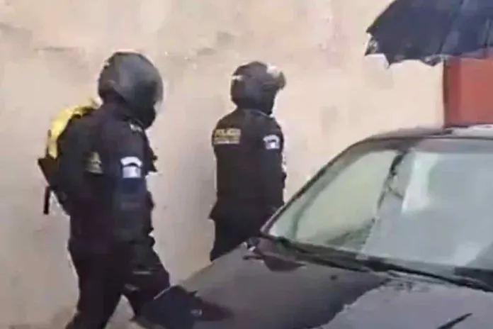 PNC ALCALDE ANTIGUA El Minsiterio de Gobernación indicó que Inspectoría General investiga la polémica en la Antigua Guatemala del pasado 19 de junio. Foto La Hora: Archivo