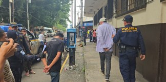 Dos hombres son capturados por vender en Marketplace una motocicleta robada