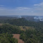 Conap denuncia incendio activo en área usurpada del Parque Nacional Laguna Lachuá