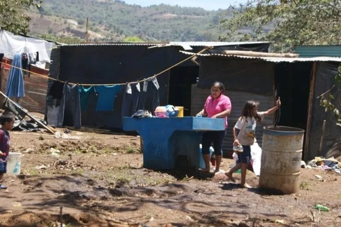 Los resultados del estudio sugieren que el área rural sigue siendo la más afectada con el fenómeno de la pobreza. Foto La Hora: Archivo.