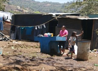 Los resultados del estudio sugieren que el área rural sigue siendo la más afectada con el fenómeno de la pobreza. Foto La Hora: Archivo.