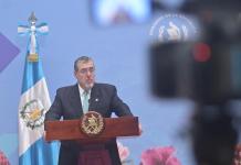 La celebración del presidente Arévalo por la clasificación en semifinales de Guatemala en la Copa de Oro.