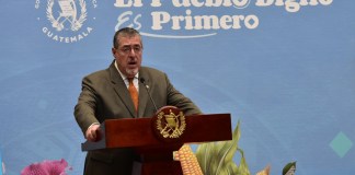 Presidente Bernardo Arévalo se pronuncia ante el fallecimiento del agente de la PNC.