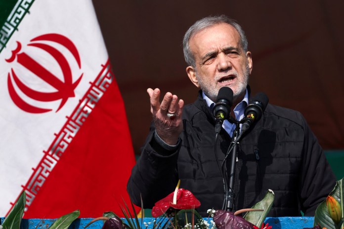 El presidente de Irán, Masoud Pezeshkian. Foto La Hora / AP