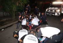Repartidor de comida rápida es herido en la zona 9 capitalina. Foto La Hora: Bomberos Voluntarios