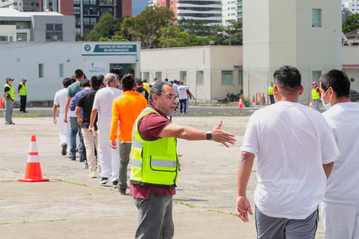Migración reporta una baja de más de 15 mil retornados, en comparación con 2