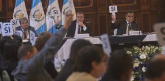 Conadur: 4 mil 600 proyectos para 2025 y prórroga para proyectos de Cocodes Secretario Ejecutivo de la Presidencia, Victor Hugo Godoy, Presidente Bernardo Arévalo; y secretario de Planificación, Carlos Mendoza, en el Conadur.