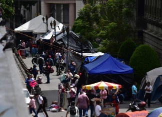 Campamento STEG cumple 17 días pese a dos amparos STEG tras 17 días a las afueras del Palacio Nacional de Cultura