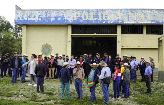 Vecinos ofrecieron un edificio comunitario para que funcione como sede policial.