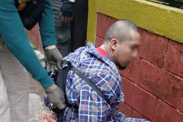 Capturan a un presunto lider de la clica 