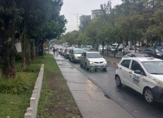 Por segundo día consecutivo, tránsito complicado en Carretera a El Salvador. Foto La Hora: Redes Sociales.