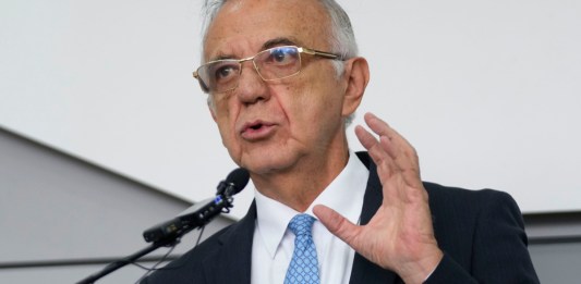 Tras anuncio de FECI para capturar a Ivan Velásquez, Interpol sin activar alertas rojas