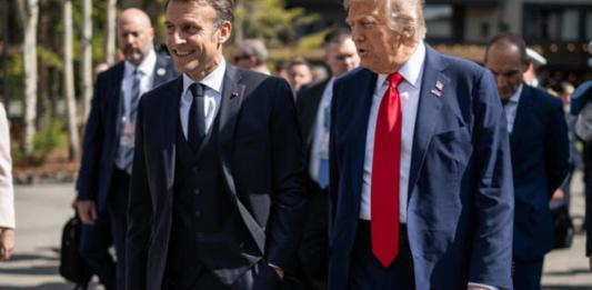 El presidente de Estados Unidos, Donald Trump, desmintió este martes a su homólogo francés, Emmanuel Macron, y aseguró que no abandonó prematuramente la cumbre del G7. Foto La Hora: EFE.