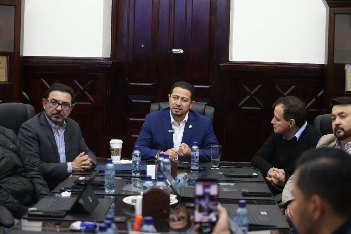 agendadiputadosfin La Comisión Permanente del Congreso trabaja un orden del día para la sesión extraordinaria del 17 de junio, en la que se espera que los diputados aprueben algunas iniciativas de ley. Foto: Congreso de la República