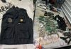 Chaleco y gorra alusivo a DEIC, así como diversos ilícitos fueron descubiertos durante un allanamiento en zona 1.