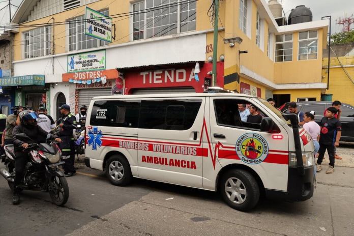 ataque armado Distintos ataques armados se han registrado en la ciudad este sábado. Foto La Hora: Bomberos Voluntarios