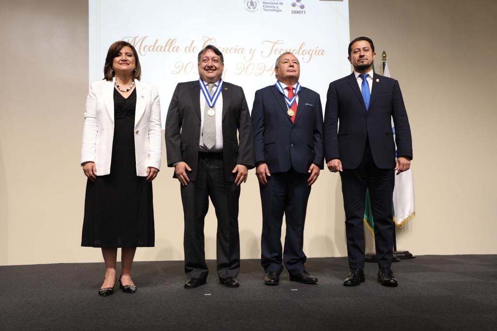 Reconocen a arqueólogo y agrónomo guatemaltecos con Medalla Nacional de Ciencia y Tecnología