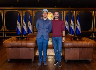 El presidente salvadoreño, Nayib Bukele, nombró al director de la Agencia Nacional de Inteligencia Artificial este 16 de junio. Foto La Hora: Diario El Salvador