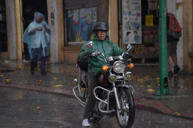 PMT reporta tráfico lento en la ciudad capital debido a lluvias reportadas en horas de la tarde