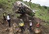 Bomberos Voluntario reportan la caída al vacío de una cisterna en la carretera VAS en dirección a Villa Canales, trasladando al piloto de la unidad debido a presentar heridas graves.