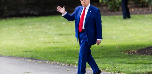 Trump dice que "Europa no va a poder ayudar" en la crisis de Oriente Medio.