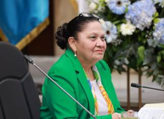 La fiscal general, Consuelo Porras, reapareció en una reunión de Conabed, junto con parte de su círculo cercano. Foto La Hora: MP