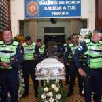 Honras fúnebres para el agente David Marroquìn, atropellado la madrugada del pasado sábado. Foto La Hora: PNC