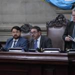 El primer vicepresidente del Congreso, Jorge Castro, confirmó que se trasladaron nueve iniciativas de ley a comisión para sus dictámenes. Foto: La Hora / José Orozco