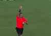 El árbitro mexicano, César Ramos, mostró una tarjeta roja junto con una estampa de la Virgen de Guadalupe en el Boca Juniors vs Benfica. Foto La Hora: ESPN