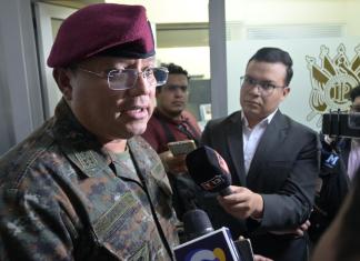 El titular del Ministeiro de la Defensa, Henry Saénz, brindó detalles sobre el incidente registrado en La Mesilla. Foto La Hora: Fabricio Alonzo