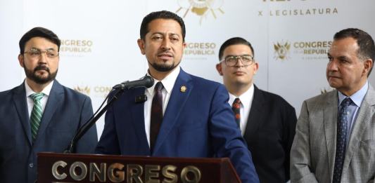 El presidente del Congreso, Nery Ramos, recordó que se convoca con anticipación para las plenarias y algunas citaciones coinciden en el mismo horario. Foto: Congreso de la República
