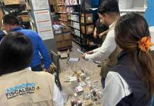 Auditores encontraron diversos medicamentos escondidos en el hospital de Coatepeque. Foto La Hora: CGC