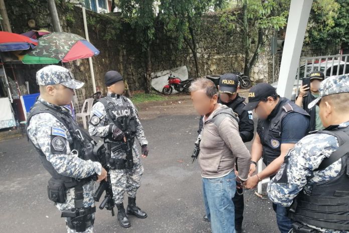 Salvadoreño localizado tras allanamiento en Jutiapa. Foto La Hora: PNC