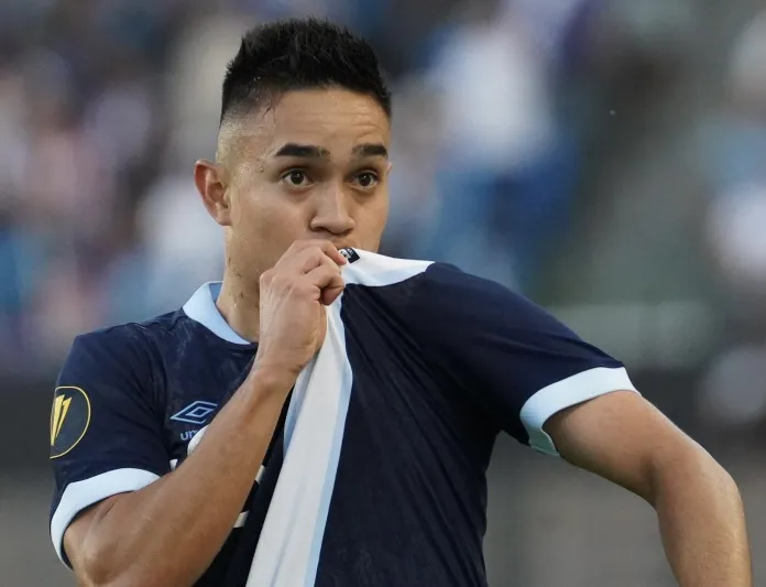 Óscar Santis lideró la victoria de Guatemala ante Jamaica en su debut en la Copa Oro 2025 este lunes 16 de junio. Foto La Hora: FFG Óscar Santis lideró la victoria de Guatemala ante Jamaica en su debut en la Copa Oro 2025 este lunes 16 de junio. Foto La Hora: FFG